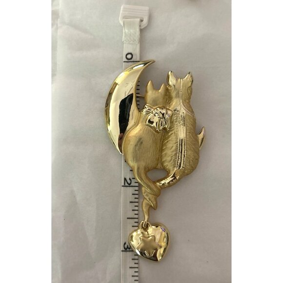 Bundle of 12 Vintage Animal And Miscellaneous Brooches/Pins - Picture 8 of 13